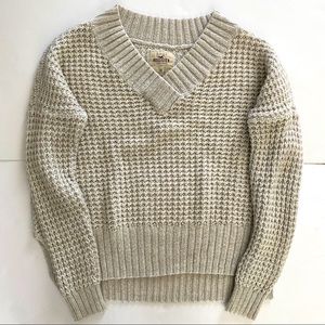Hollister Ribbed V neck Oversized Knit Sweater
